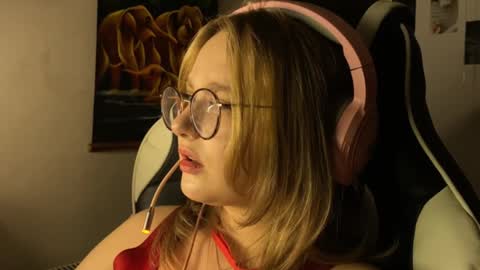 Snapshot of jacywinslat chatting on 10.15.25 jacywinslat online show from 10.15.25