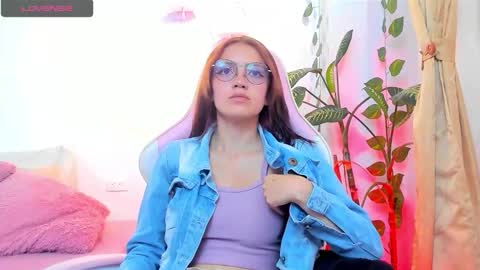 jade77__ online show from 09.26.25