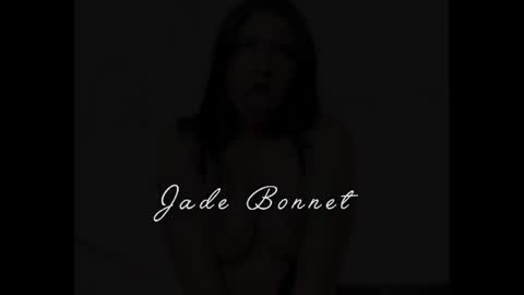  Jade Bonnet online show from 02.17.25