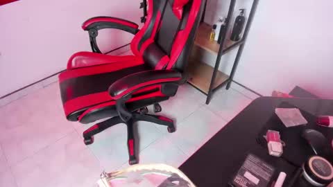 Jade online show from 10.31.25