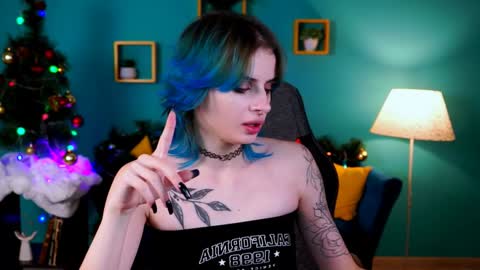 jade_castle online show from 12.31.24