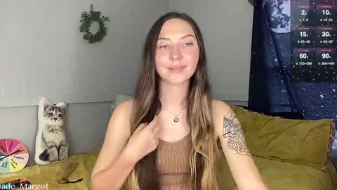 Snapshot of jade_margot chatting on 02.14.25 Jade Margot online show from 02.14.25