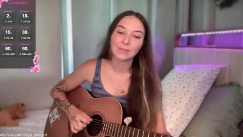 Snapshot of jade_margot chatting on 11.11.25 Jade Margot online show from 11.11.25