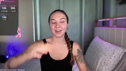 Snapshot of jade_margot chatting on 11.24.25 Jade Margot online show from 11.24.25