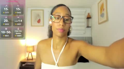 Snapshot of jade_obi chatting on 03.06.25 Jade smile online show from 03.06.25