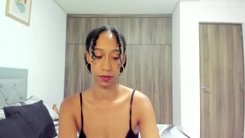 Snapshot of jade_obi chatting on 09.16.25 Jade smile online show from 09.16.25