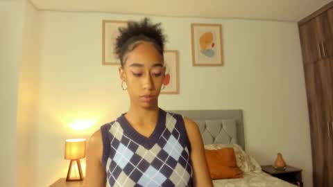 Snapshot of jade_obi chatting on 10.02.25 Jade smile online show from 10.02.25