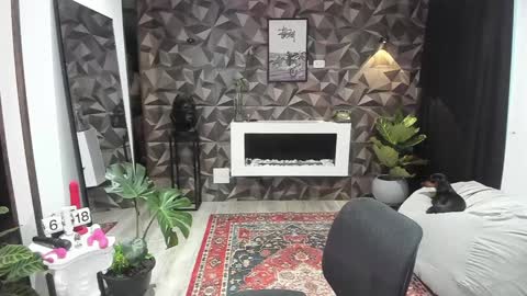 Jade  independent model online show from 01.28.25