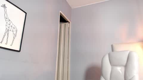 Snapshot of jade_scarllet chatting on 12.31.24 karlla scarlet online show from 12.31.24