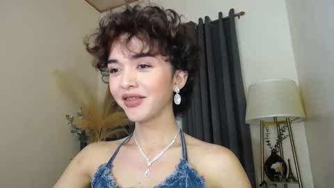 Adriana online show from 10.04.25