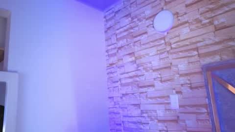 jade white  online show from 02.23.26