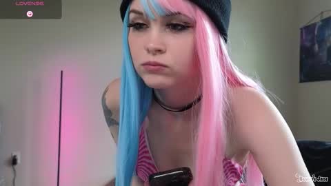 Bunnie Jade online show from 10.18.25