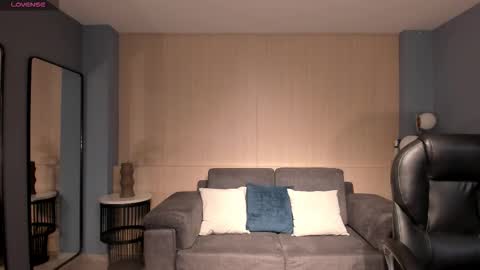 JADE EVANS online show from 02.16.26