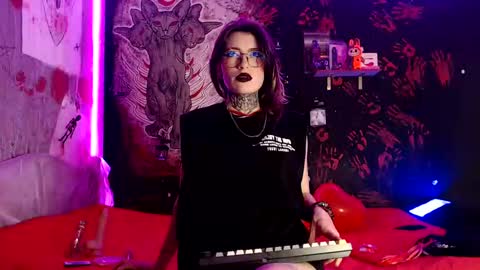 Alex and Venus online show from 11.16.25