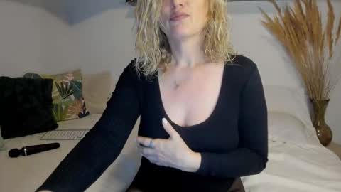 elena online show from 03.24.26