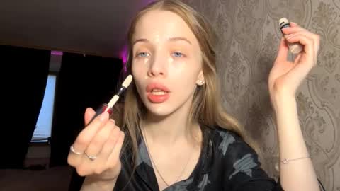 Snapshot of jadwigajennrich chatting on 11.27.25 Jane online show from 11.27.25