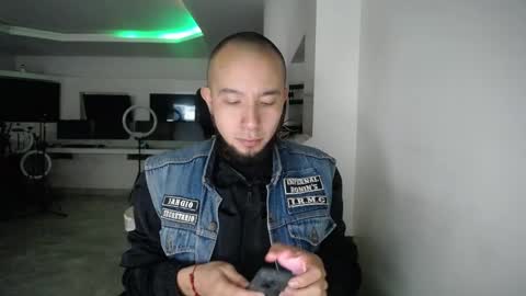 Snapshot of jahgio chatting on 01.14.25 Jahgio online show from 01.14.25