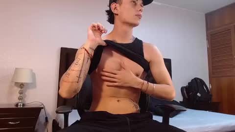 Snapshot of jaico_santos chatting on 09.26.25 jaico_santos online show from 09.26.25