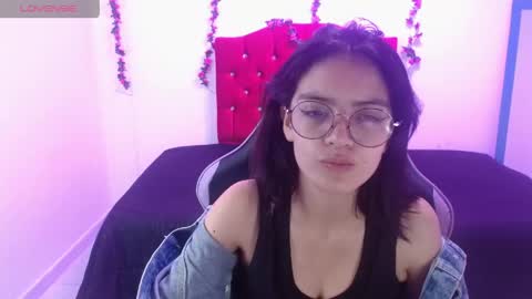 Snapshot of jaide387017 chatting on 04.23.26 jaide387017 online show from 04.23.26