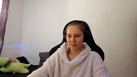 jaimeeosendorf online show from 04.08.26