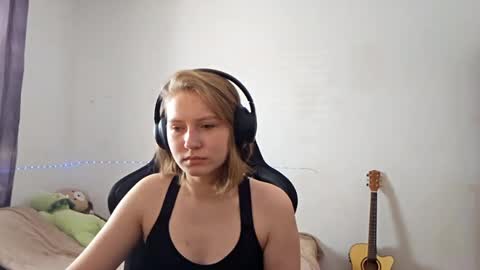 jaimeeosendorf online show from 04.13.26