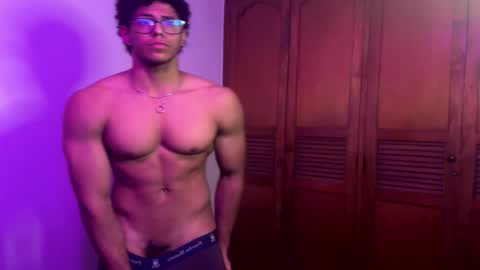 Snapshot of jake_hill1 chatting on 11.05.25 jake_hill1 online show from 11.05.25