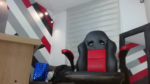 jake_laraxxx online show from 10.09.25
