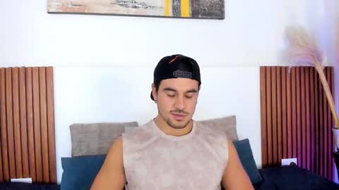 Snapshot of jake_muller1 chatting on 11.23.25 Jake online show from 11.23.25