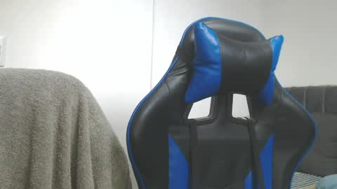 Hi guys im new 3 online show from 04.11.26