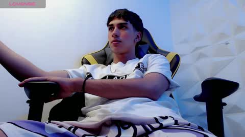 Snapshot of jake_tripp chatting on 12.14.24 jake_tripp online show from 12.14.24