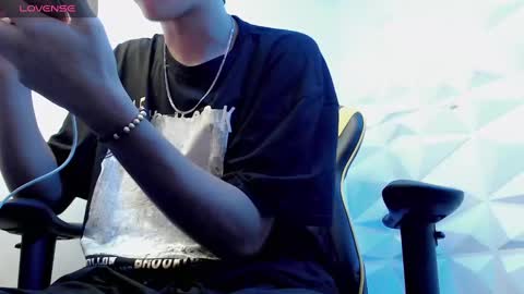 Snapshot of jake_tripp chatting on 12.18.24 jake_tripp online show from 12.18.24