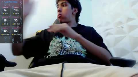 Snapshot of jake_tripp chatting on 02.01.25 jake_tripp online show from 02.01.25