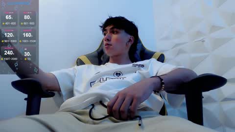 Snapshot of jake_tripp chatting on 02.23.25 jake_tripp online show from 02.23.25