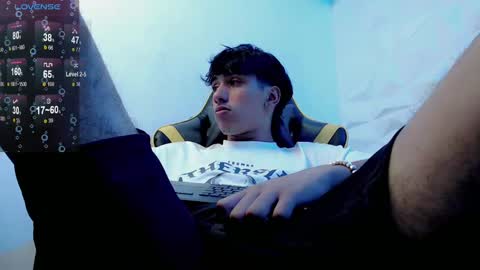 Snapshot of jake_tripp chatting on 03.05.25 jake_tripp online show from 03.05.25