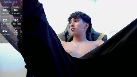 Snapshot of jake_tripp chatting on 03.08.25 jake_tripp online show from 03.08.25