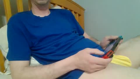 Snapshot of jakecambridge chatting on 01.12.26 Jake Cambridge online show from 01.12.26