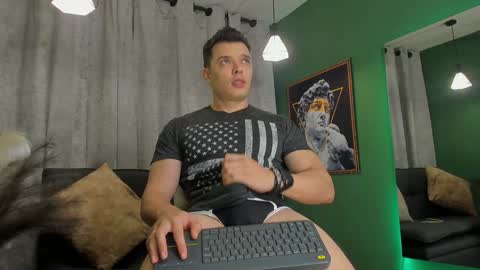 Snapshot of jakee_tyler chatting on 01.11.25 Jake Tyler online show from 01.11.25