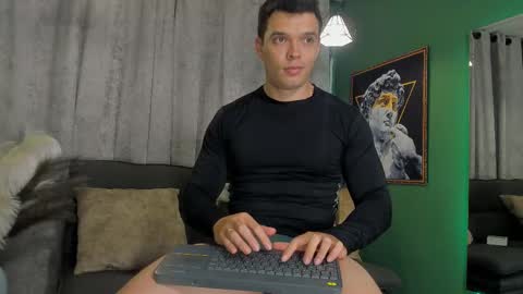 Snapshot of jakee_tyler chatting on 02.25.25 Jake Tyler online show from 02.25.25