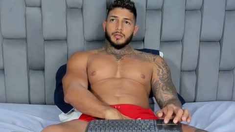 my name is sebas If you come here dont hesitate to say hello Im a guy who really likes having conversations and having hot online show from 03.03.26