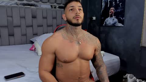 my name is sebas If you come here dont hesitate to say hello Im a guy who really likes having conversations and having hot online show from 04.08.26