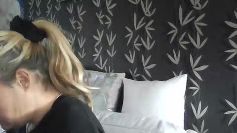 JAKKI LOUISE pornstar online show from 11.18.25