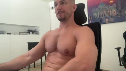 Muscle beast P online show from 08.08.26