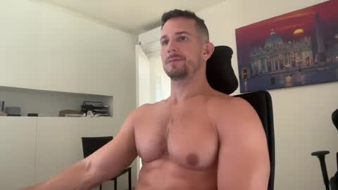 Muscle beast P online show from 08.09.26