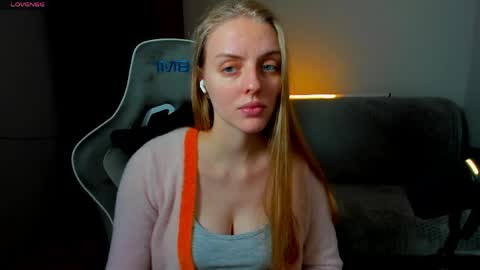 Sofia online show from 04.13.26