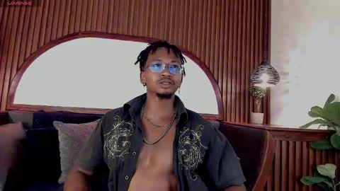 Snapshot of jamalmyst_ chatting on 05.12.26 online show from 05.12.26