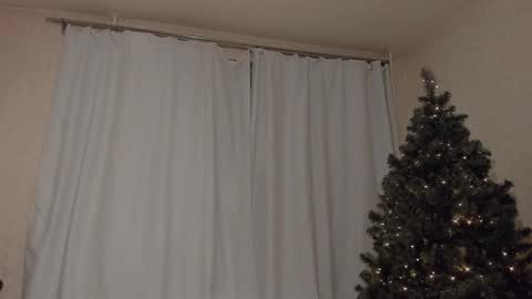 Hey there Im Jame online show from 12.12.24