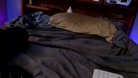 what you in too online show from 09.12.25