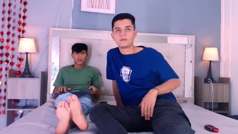 James y Kenet online show from 02.18.26