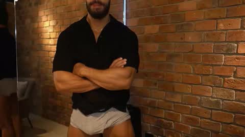 James Axel online show from 10.26.25