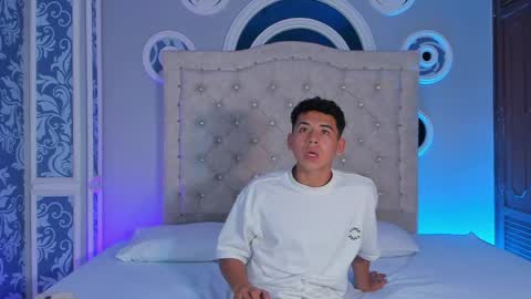 Jamess  online show from 04.23.26